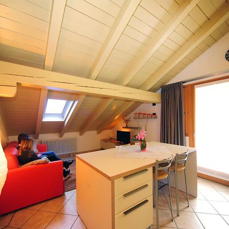 Appartamenti E Camere Veronica Cogolo Exterior foto